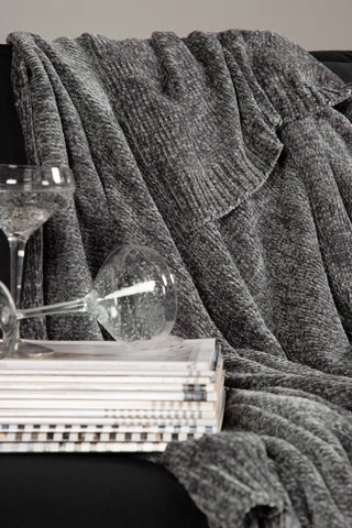 Venture Home Ally Throw Polyester/blank chenille - Mörkgrå / - 170*130