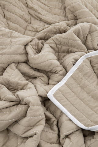 Venture Home Juni Överkast Microfiber - Beige - 180*260