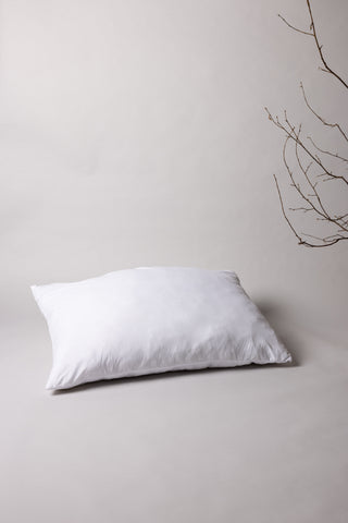 Venture Home Iris Cushion inre Poly mircofiber - Vit / 70x100