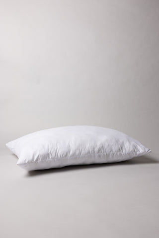 Venture Home Iris Cushion inre Poly mircofiber - Vit / 70x100