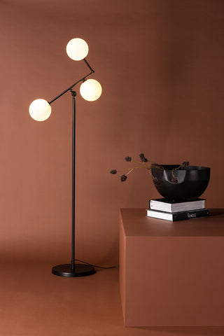 Venture Home Marsan Golvlampa - Svart / Vit glas