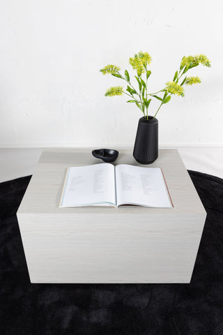 Venture Home York Low Soffbord - Whitewash / Whitewash MDF