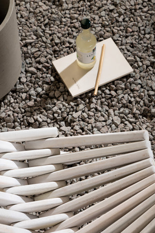 Venture Home Maja Lounge Chair - Acacia M/nackkudde - Vit tvätt