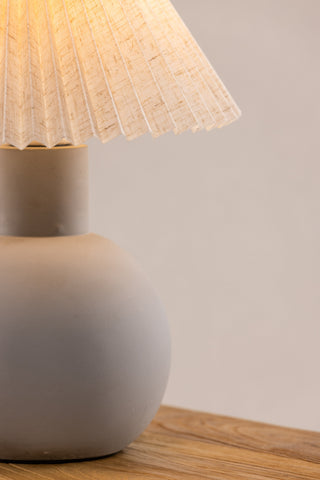 Vind Älvsborg Bordslampa - Betong / Brunt tyg
