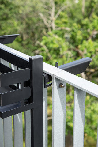 Venture Home Borneo Balconytable Steel - Svart / Rektangulär 77*57*120