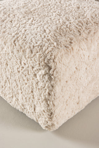 Vind Frankie Puff 50*50 - Beige fuskpäls / FSC 100%