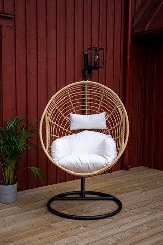 Viga - Hängstol Rund - Svart Ram / Natur Wicker / Offwhite Kudde