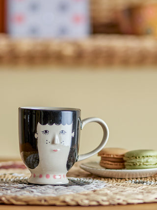 Carolin Cup, Svart, Stengods