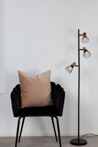 Atticus Golvlampa L240*W200*H1385 Svart