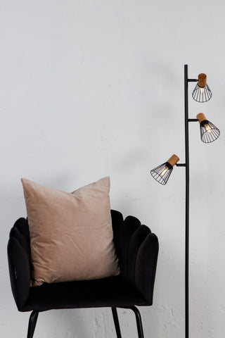 Atticus Golvlampa L240*W200*H1385 Svart