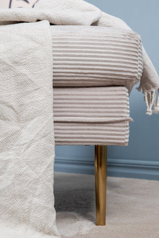 Boom Ottoman - Mässing / Beige Manchester
