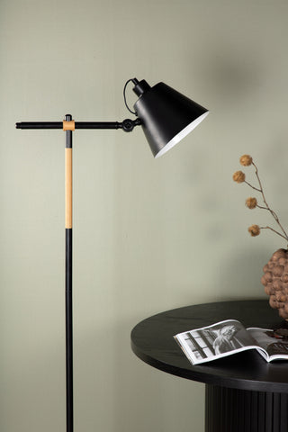 Skott -Golvlampa - Svart/Svart